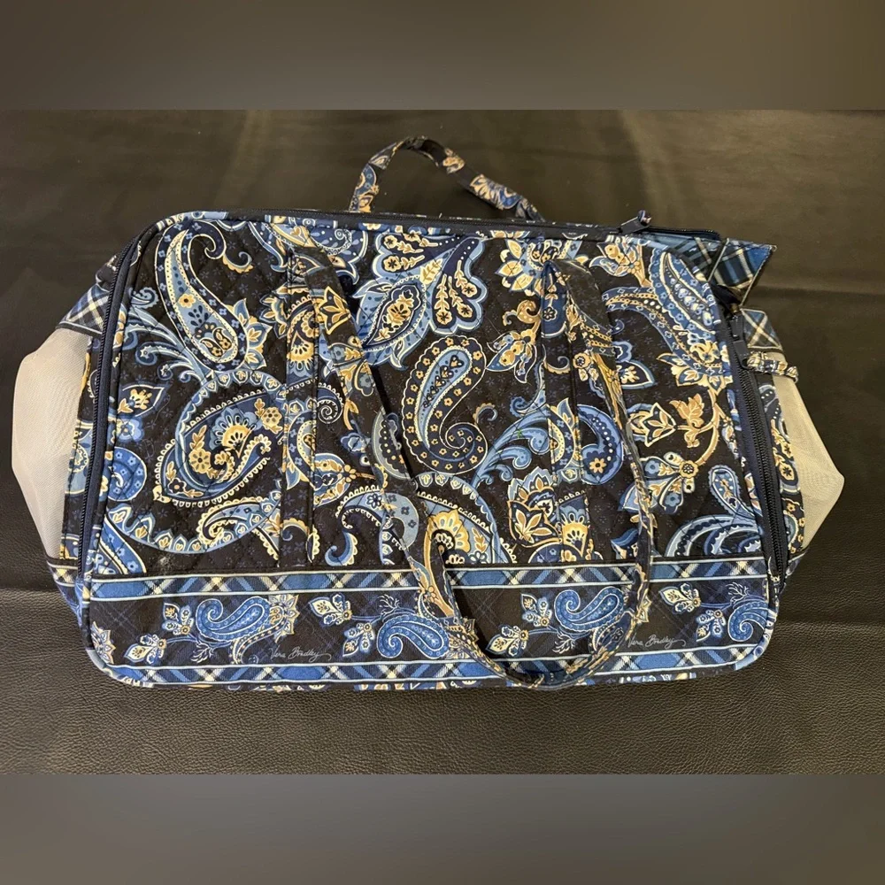 Vera Bradley Dog Carrier - Picture 1 of 5